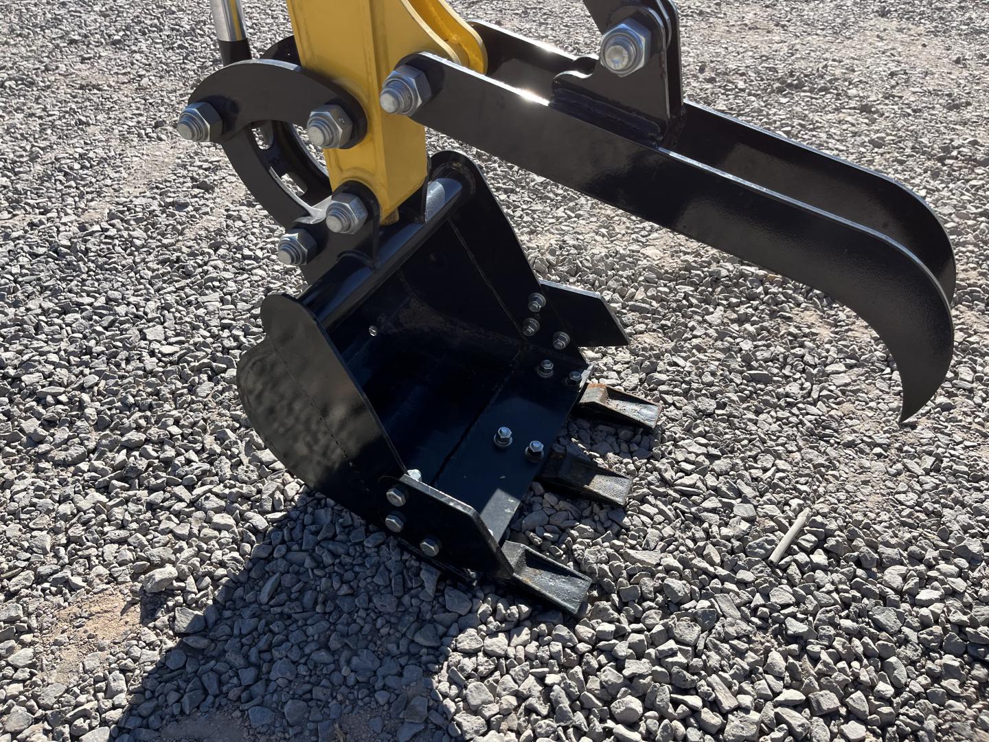 ./imagenes/INVOICE/2019/17384/MINIEXCAVADORA KOTA KT13 (7).JPG